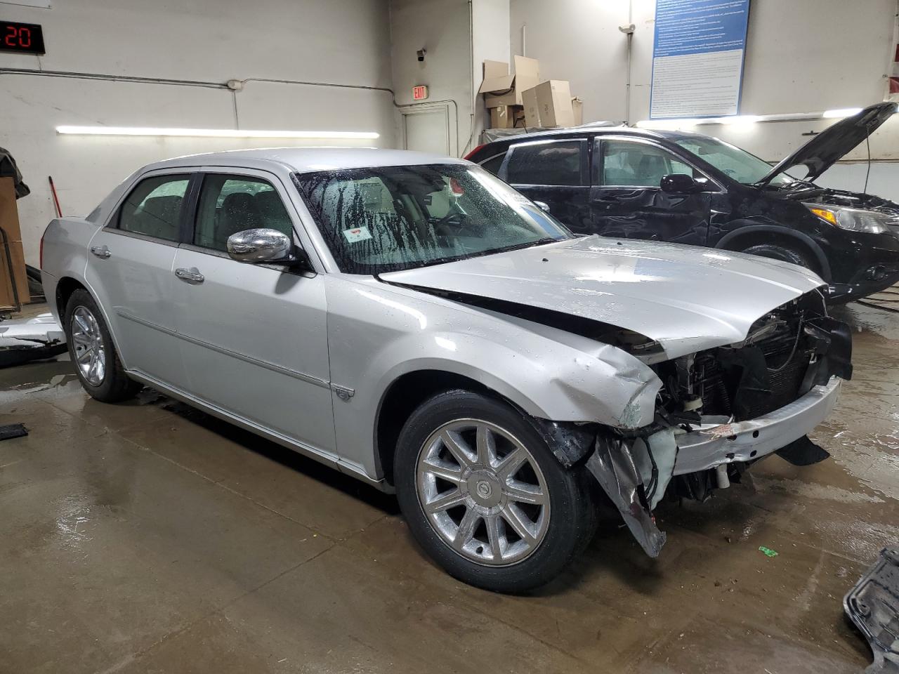 Lot #3143070819 2005 CHRYSLER 300C