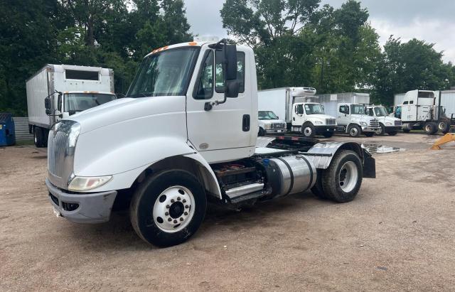 INTERNATIONAL 8000 8600 2016 white tractor diesel 3HSHXSNR4GN056405 photo #3