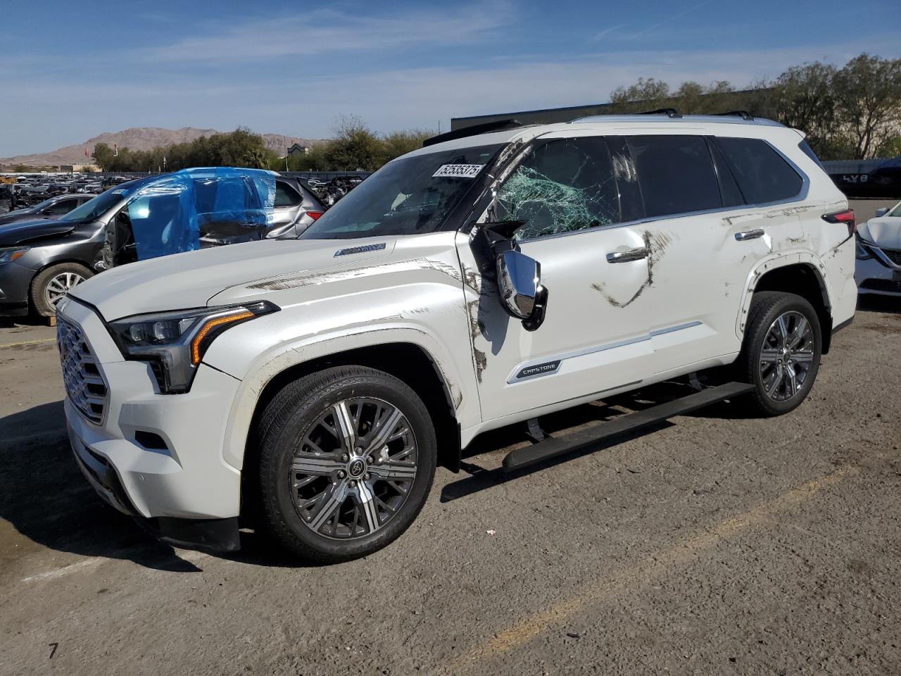 TOYOTA SEQUOIA SR5