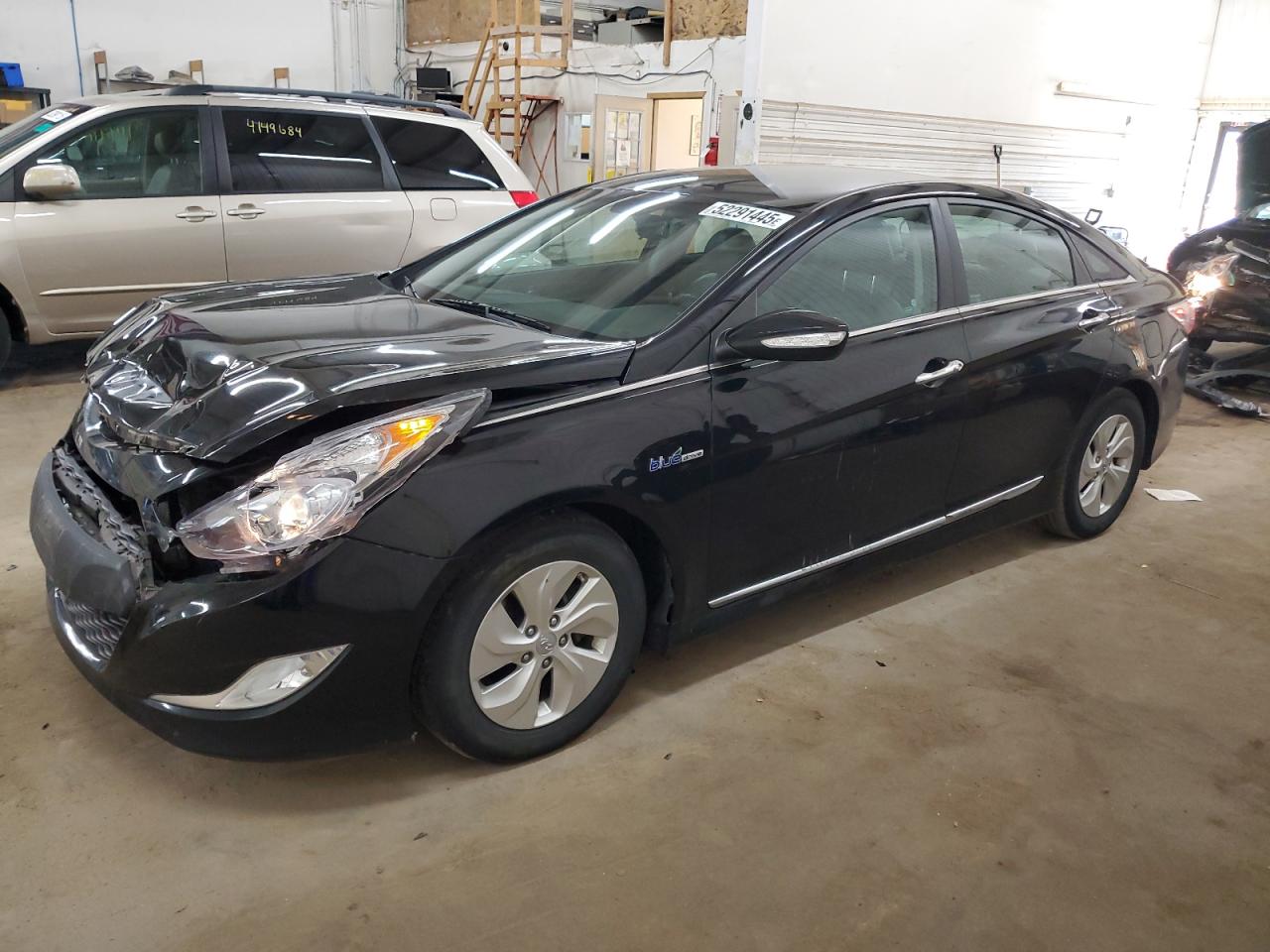 HYUNDAI SONATA HYBRID