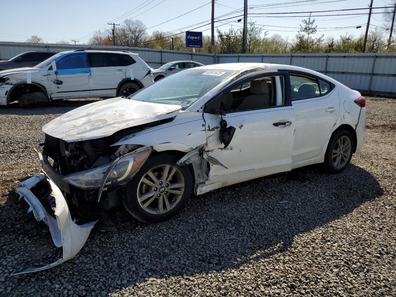 HYUNDAI ELANTRA SE