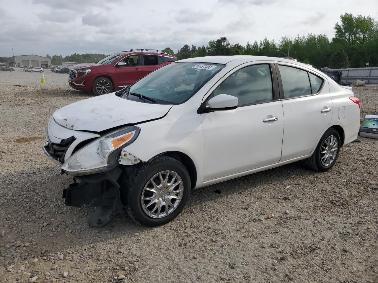 NISSAN VERSA S