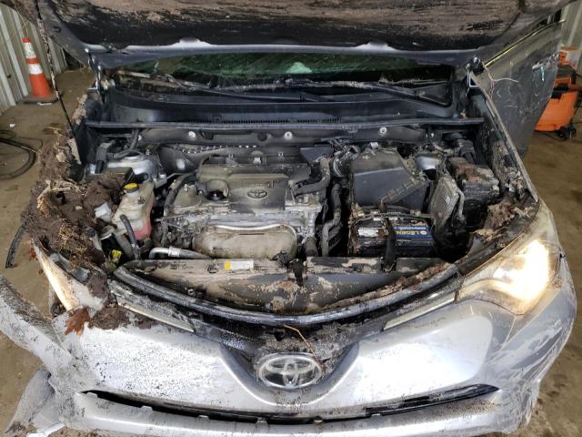 2017 TOYOTA RAV4 XLE 2T3RFREVXHW681306