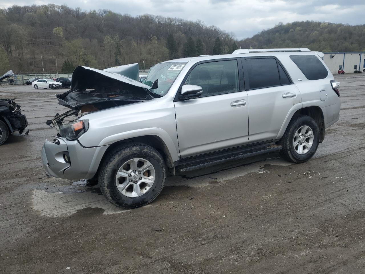 TOYOTA 4RUNNER SR5/SR5 PREMIUM