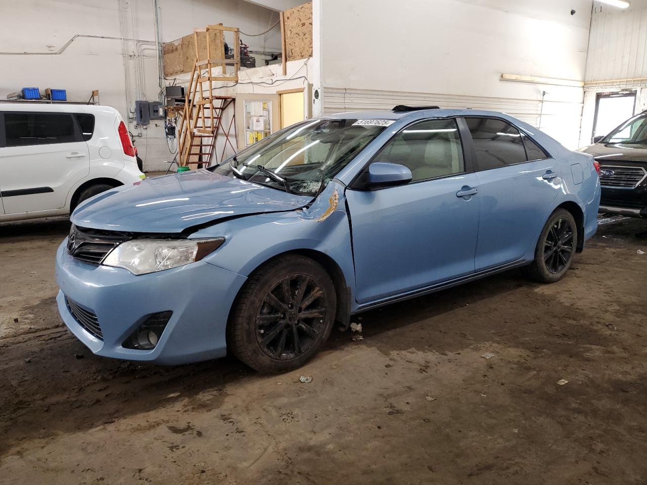 TOYOTA CAMRY BASE