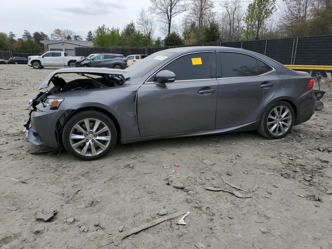 LEXUS IS 200T