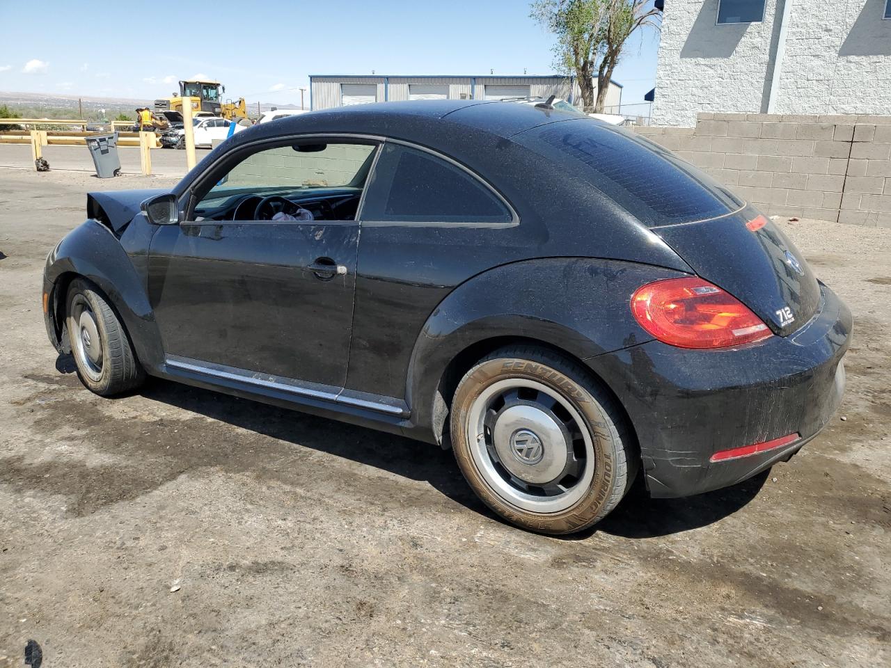 VOLKSWAGEN BEETLE