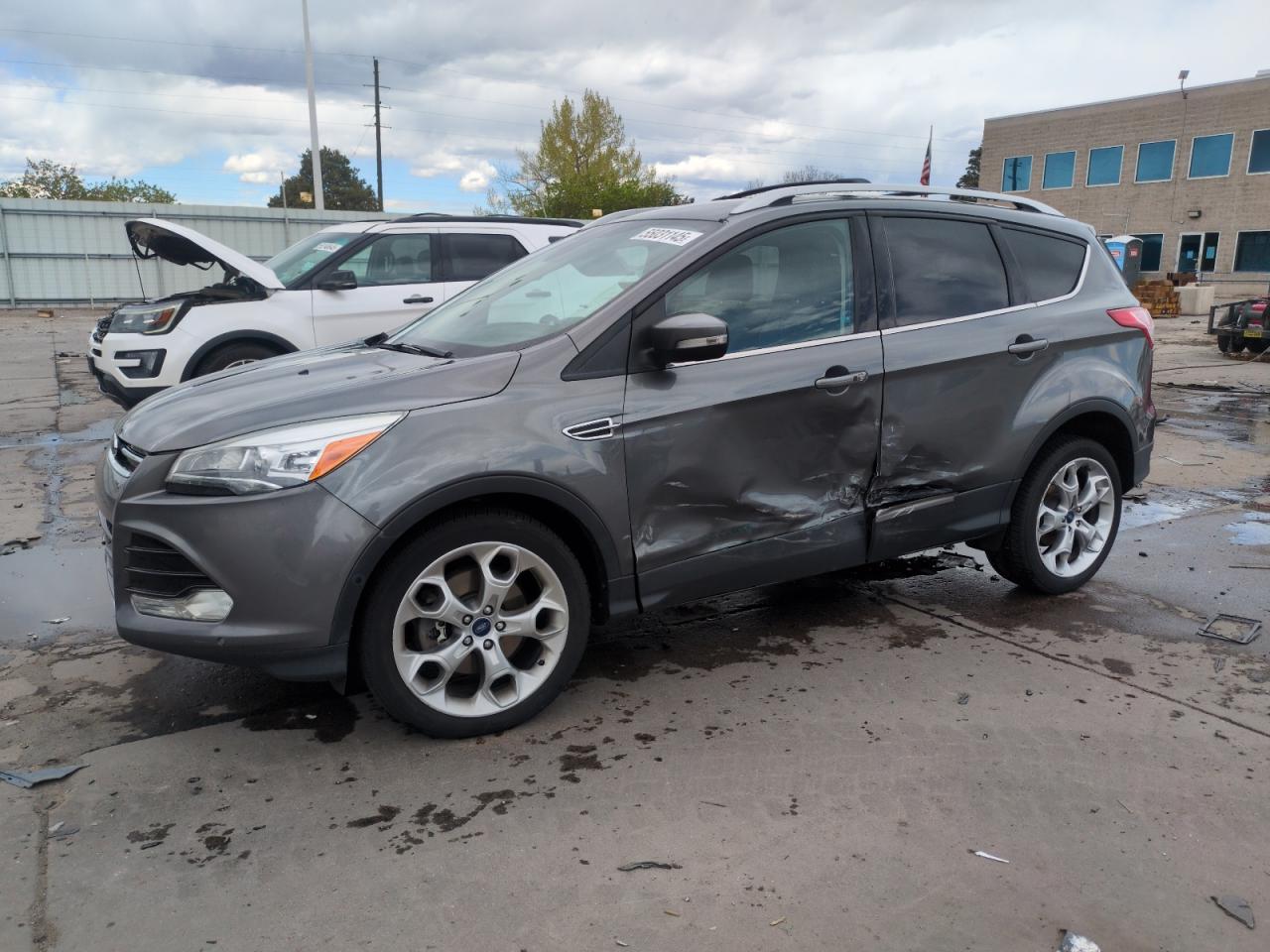 FORD ESCAPE TITANIUM