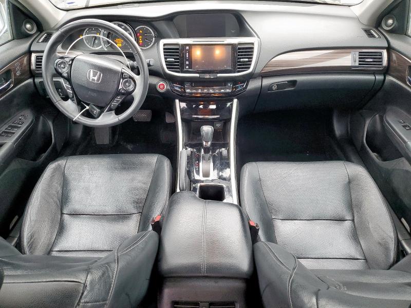 2017 HONDA ACCORD TOU - 1HGCR3F94HA019104