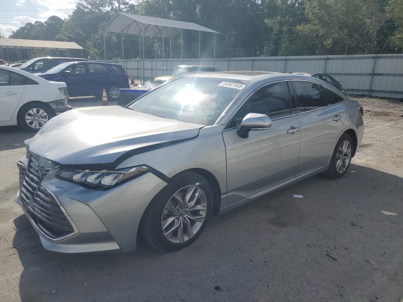 TOYOTA AVALON XLE