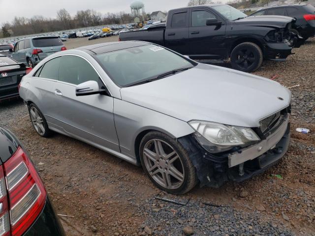 Vin: wddkj7cb2af047384, lot: 52434985, mercedes-benz e-class 550 20104