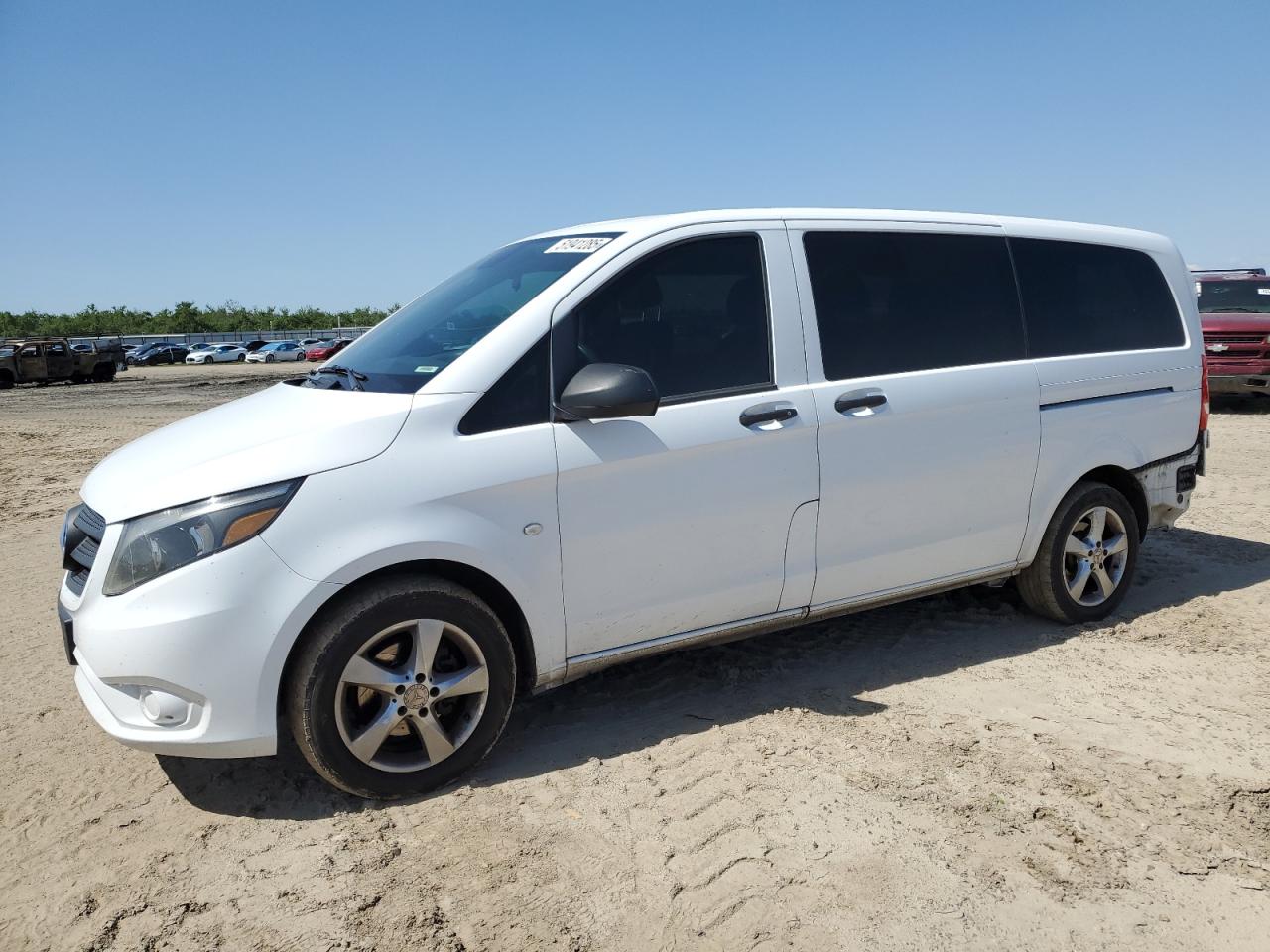 MERCEDES-BENZ METRIS