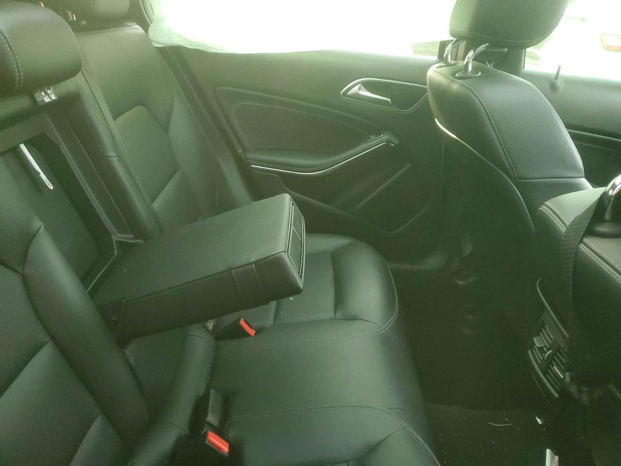 MERCEDES-BENZ GLA-CLASS 250