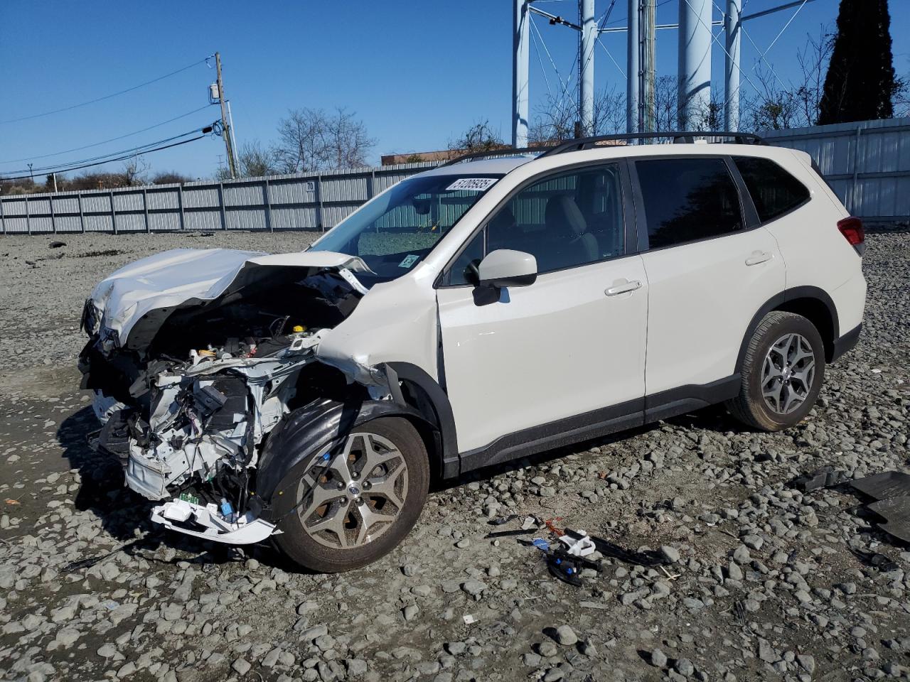 SUBARU FORESTER PREMIUM
