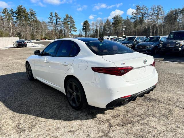 ALFA ROMEO GIULIA Q4 2017 white  Gasoline ZARFAEDN9H7531927 photo #4