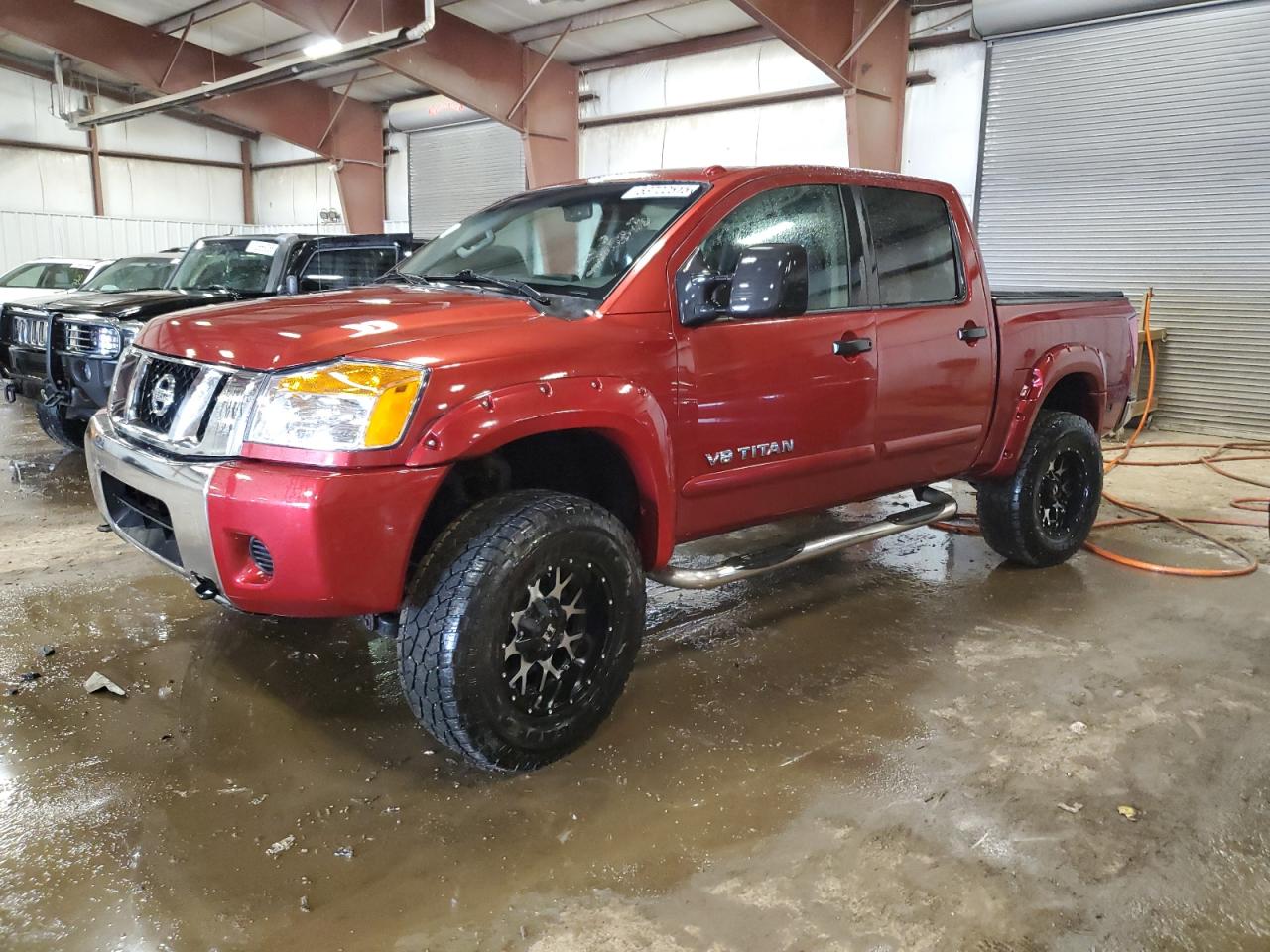 NISSAN TITAN S