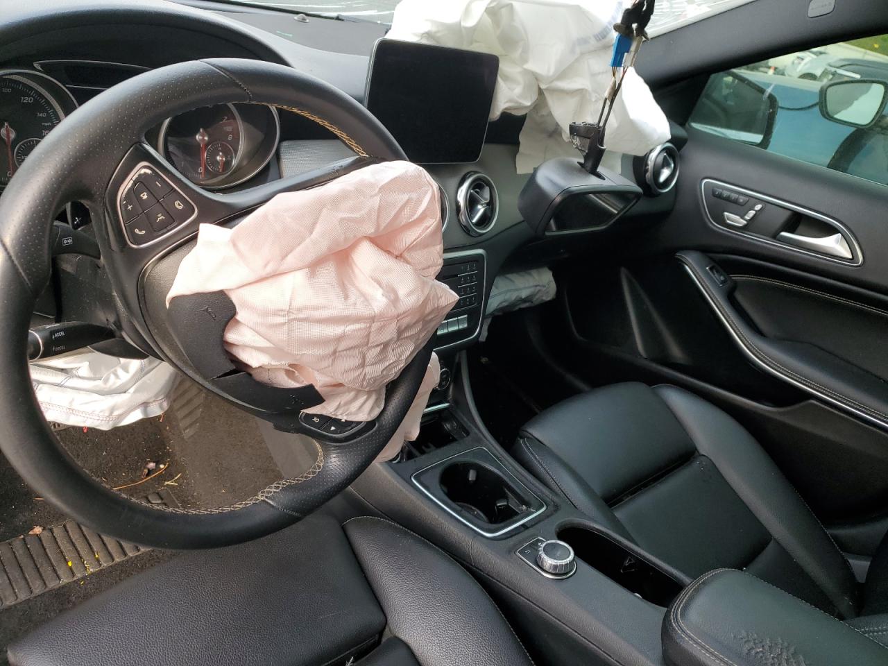 MERCEDES-BENZ GLA-CLASS 250