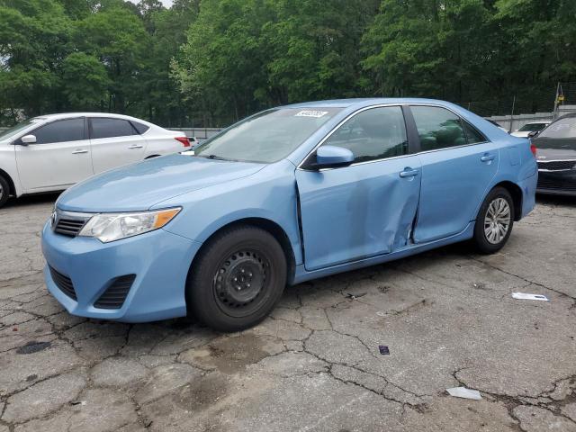 TOYOTA CAMRY BASE