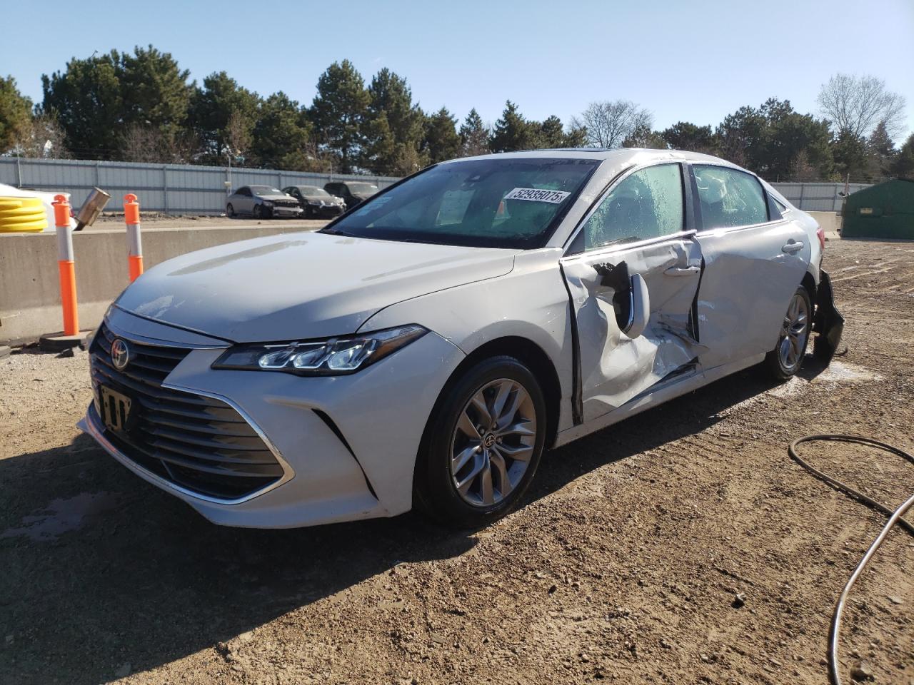TOYOTA AVALON XLE