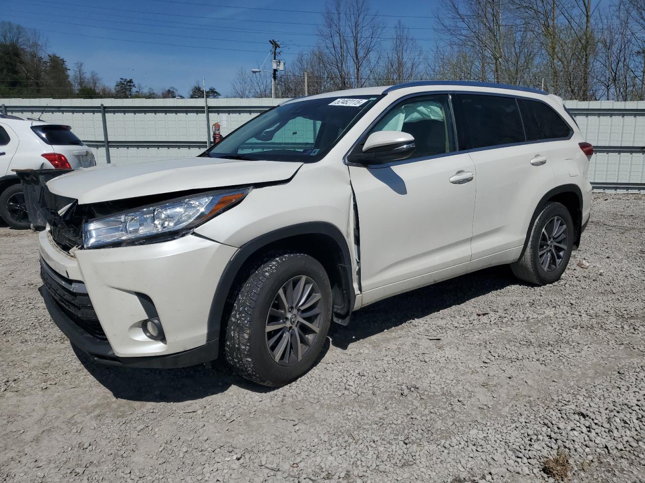 TOYOTA HIGHLANDER SE