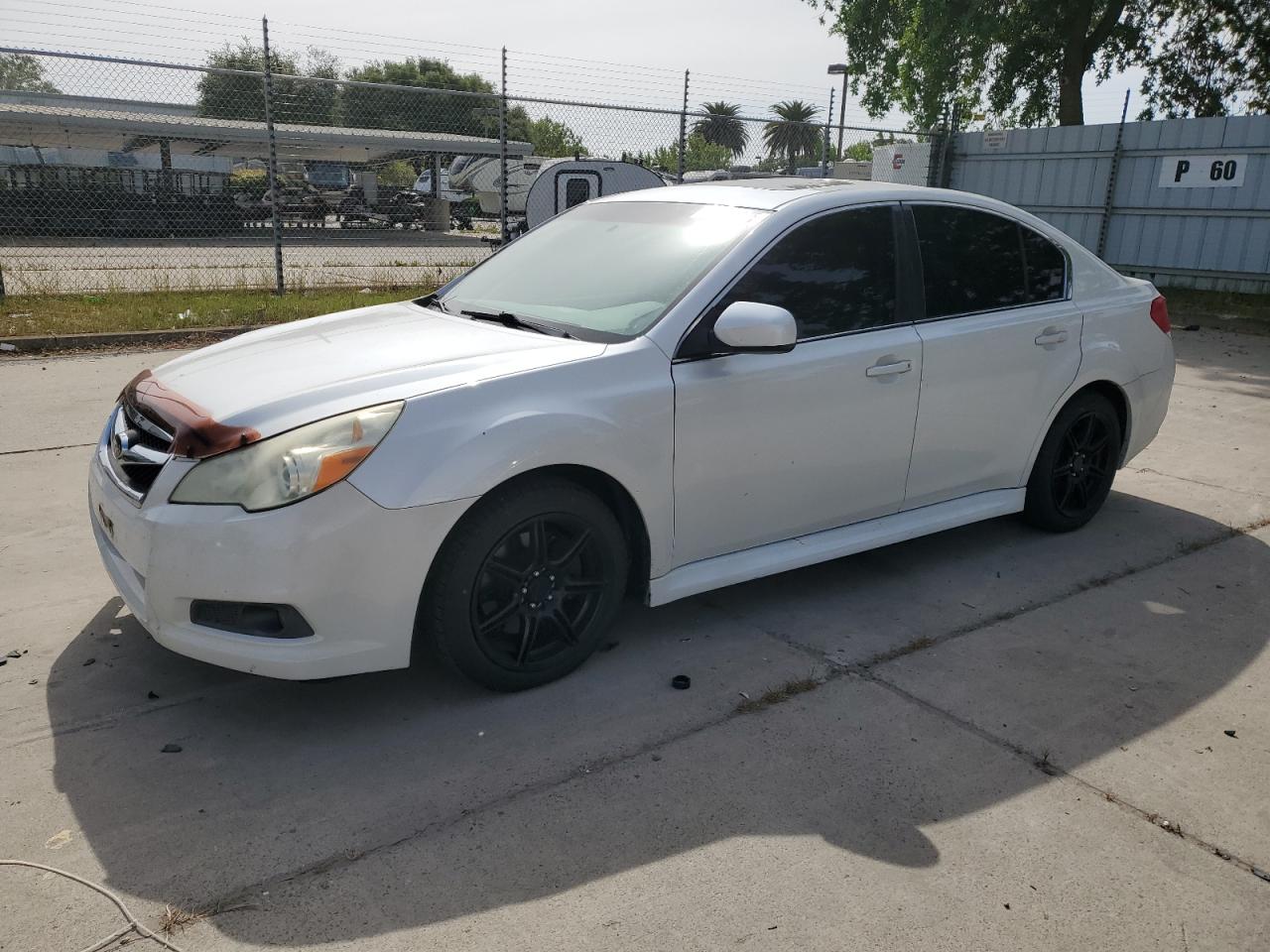 SUBARU LEGACY 3.6R PREMIUM