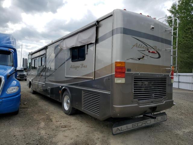 FREIGHTLINER CHASSIS X 2003 two tone  diesel 4UZAAHCY13CL10268 photo #4