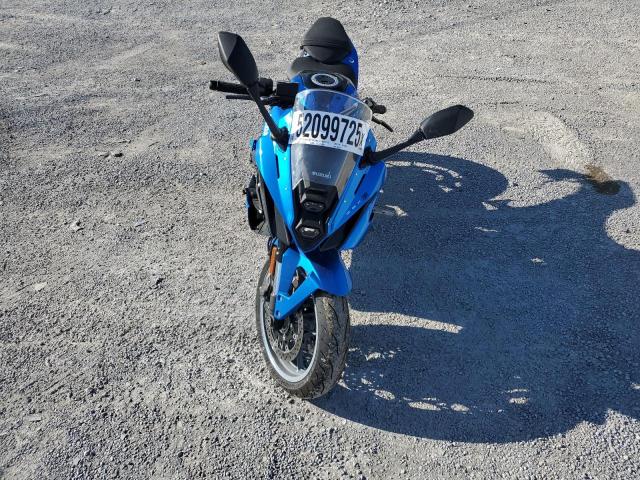 2024 SUZUKI GSX800 F - JS1EM13B1R7102225