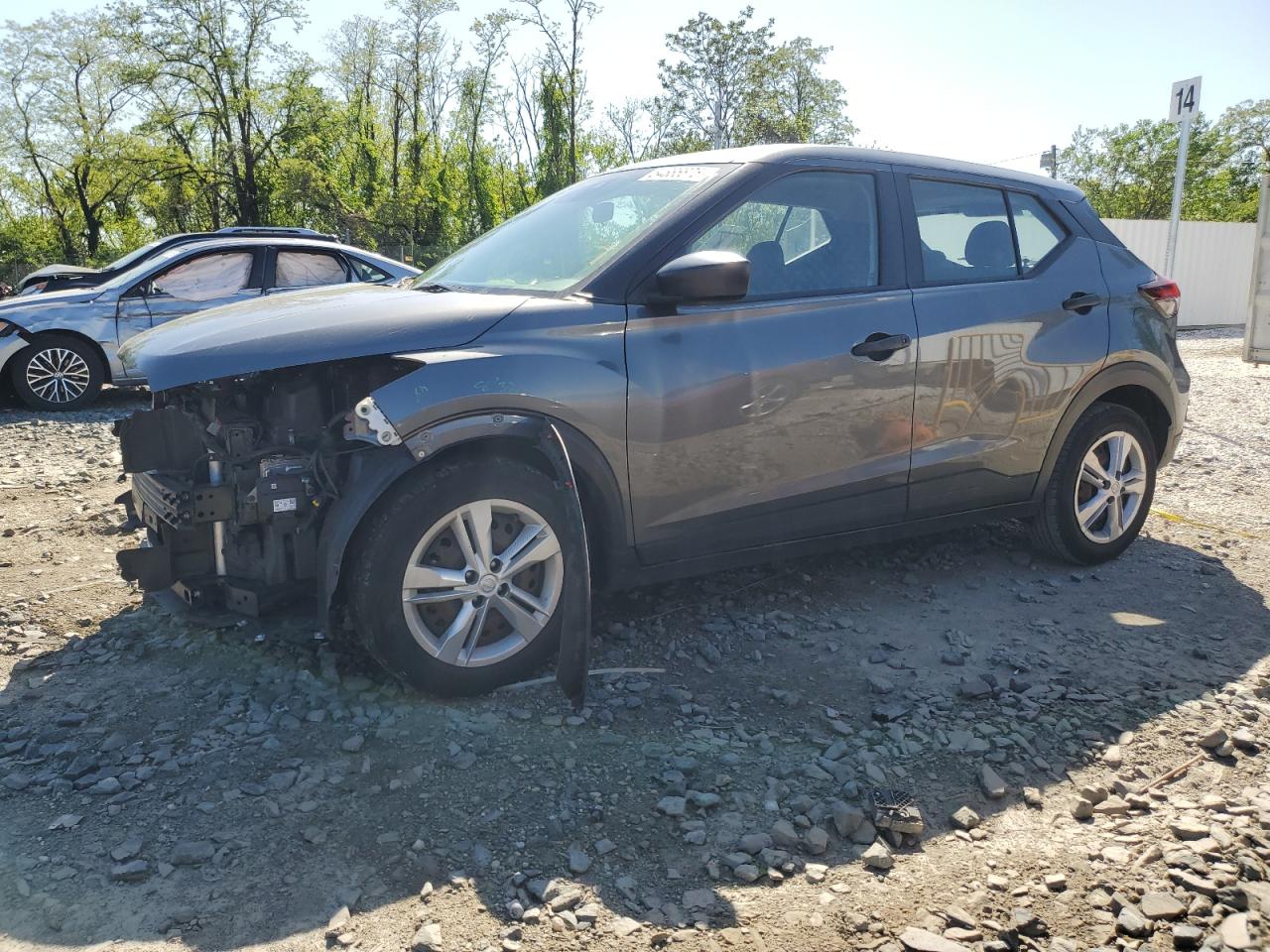 NISSAN KICKS S