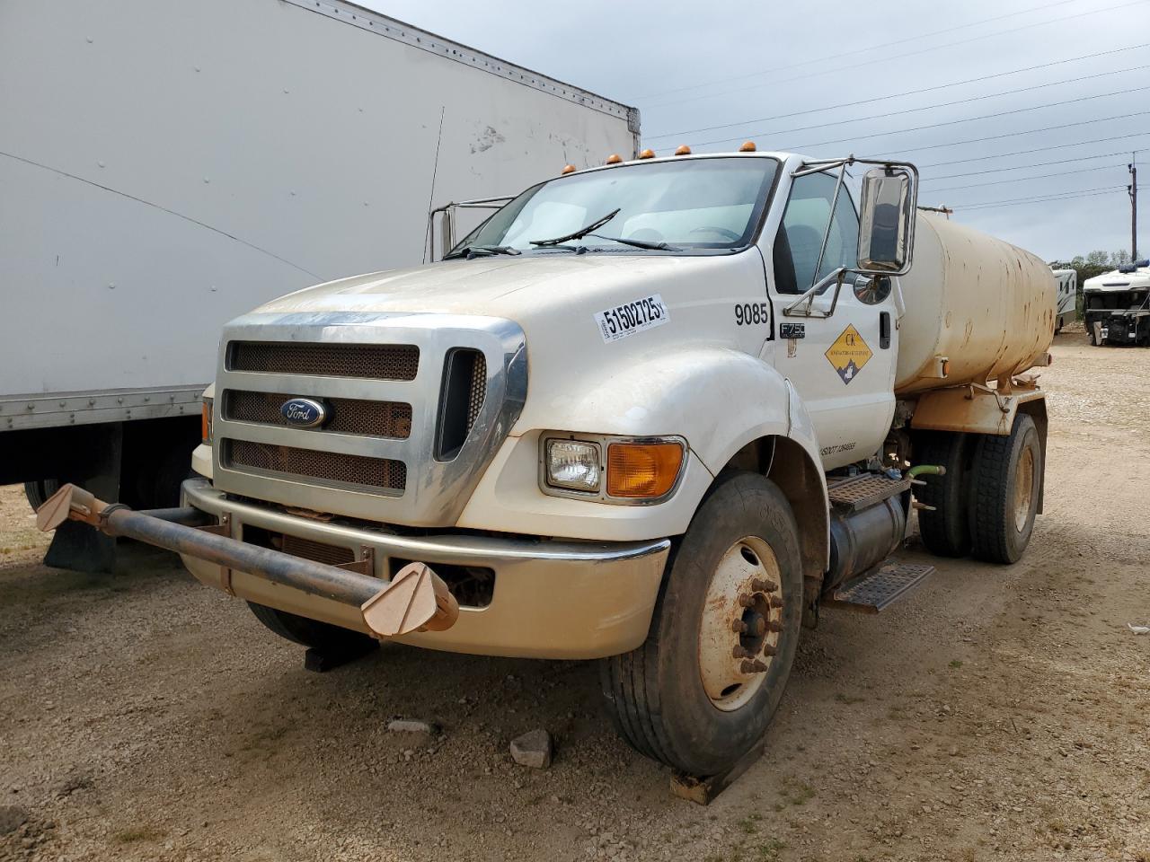 FORD F-750 SUPER DUTY