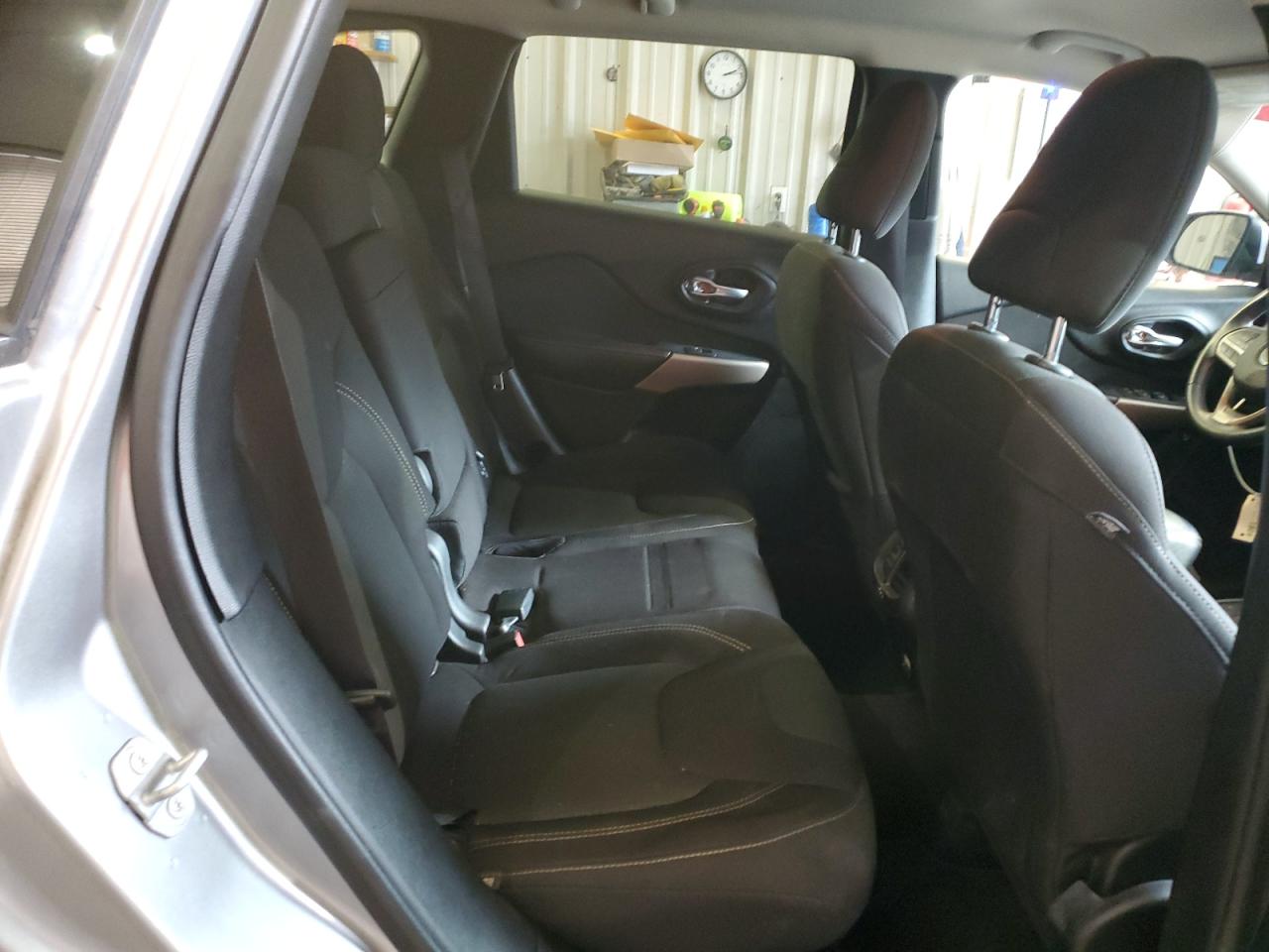 JEEP GRAND CHEROKEE LATITUDE