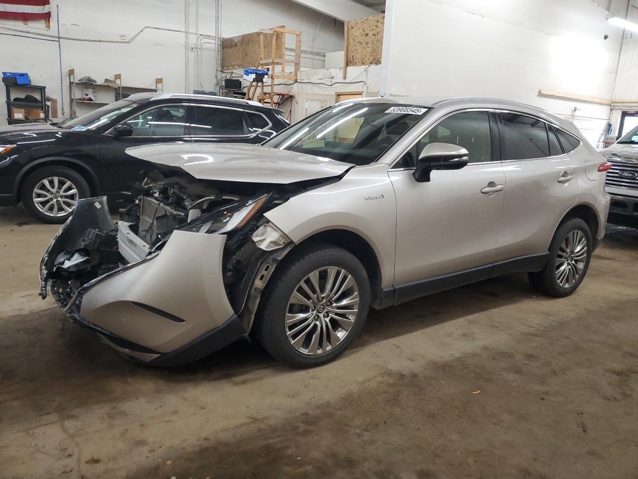 TOYOTA VENZA LE
