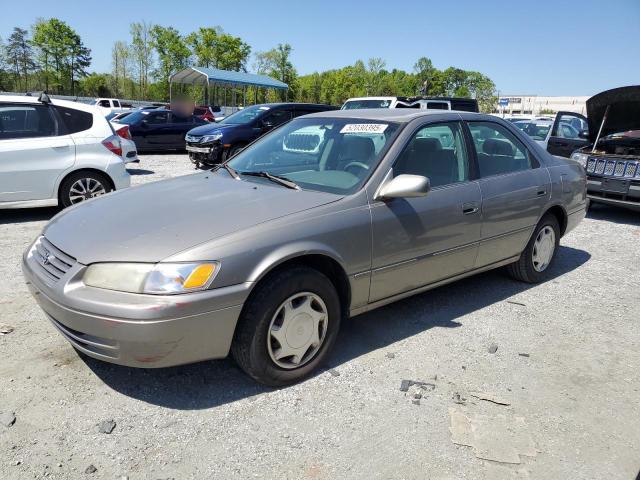 TOYOTA CAMRY CE