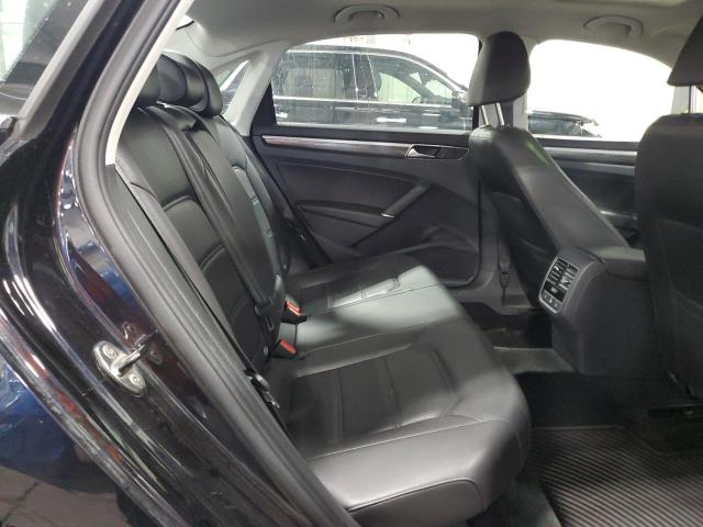 2017 VOLKSWAGEN PASSAT SE - 1VWGT7A30HC066417