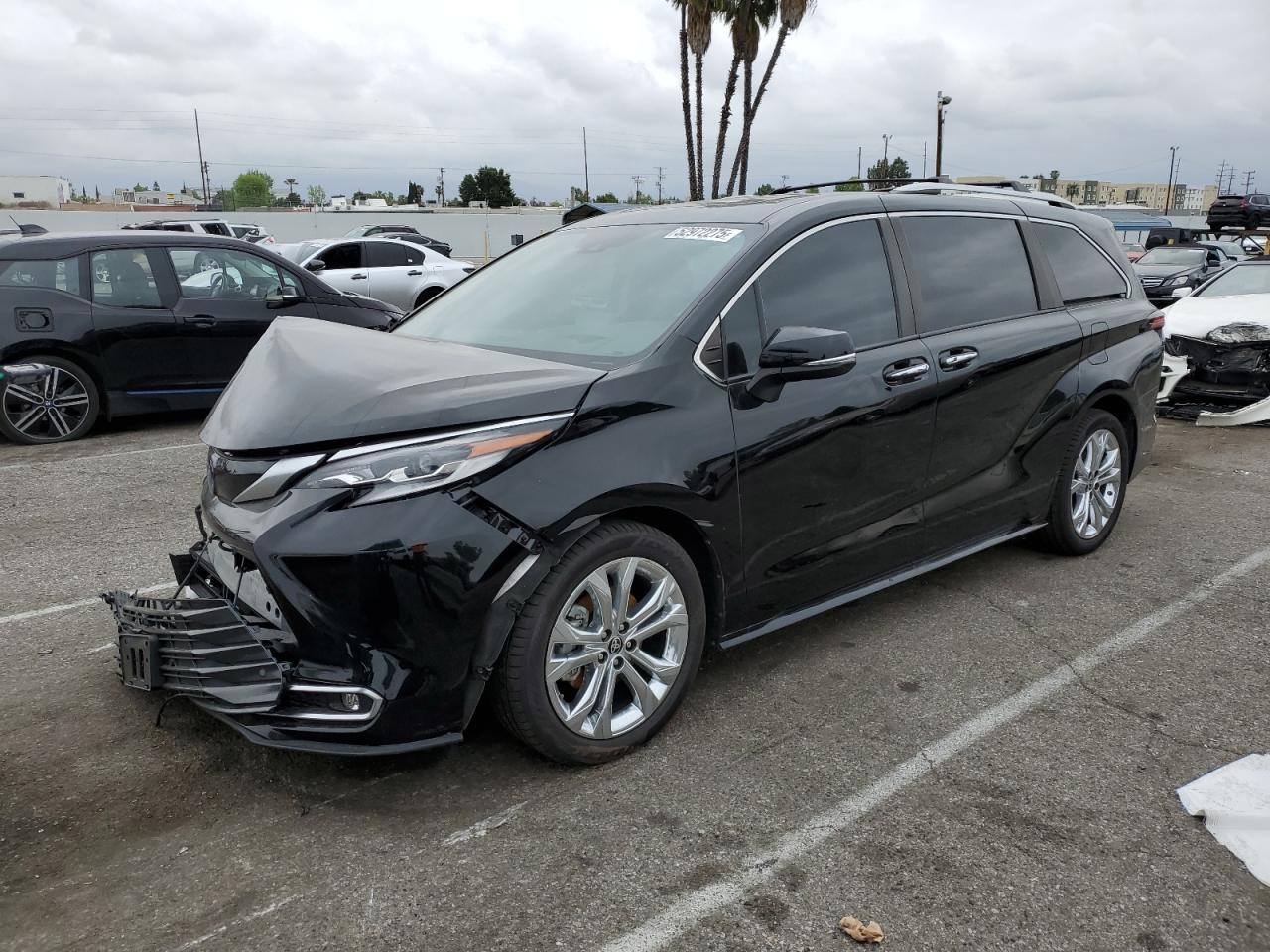 TOYOTA SIENNA LIMITED