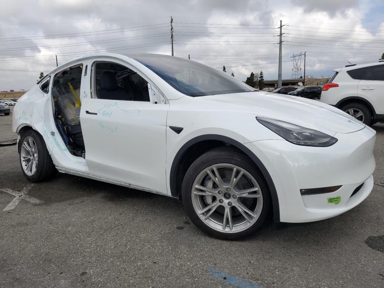 Tesla Model y 2022