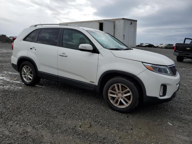 2015 KIA SORENTO LX 5XYKTCA63FG584644