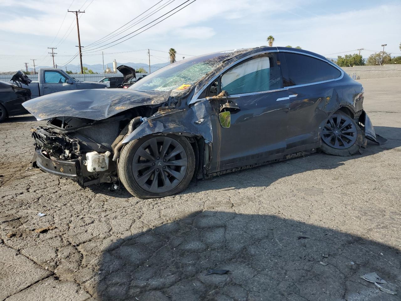 TESLA MODEL X