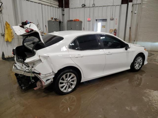 Vin: 4t1r11bk1nu066433, lot: 54949525, toyota camry le 20223