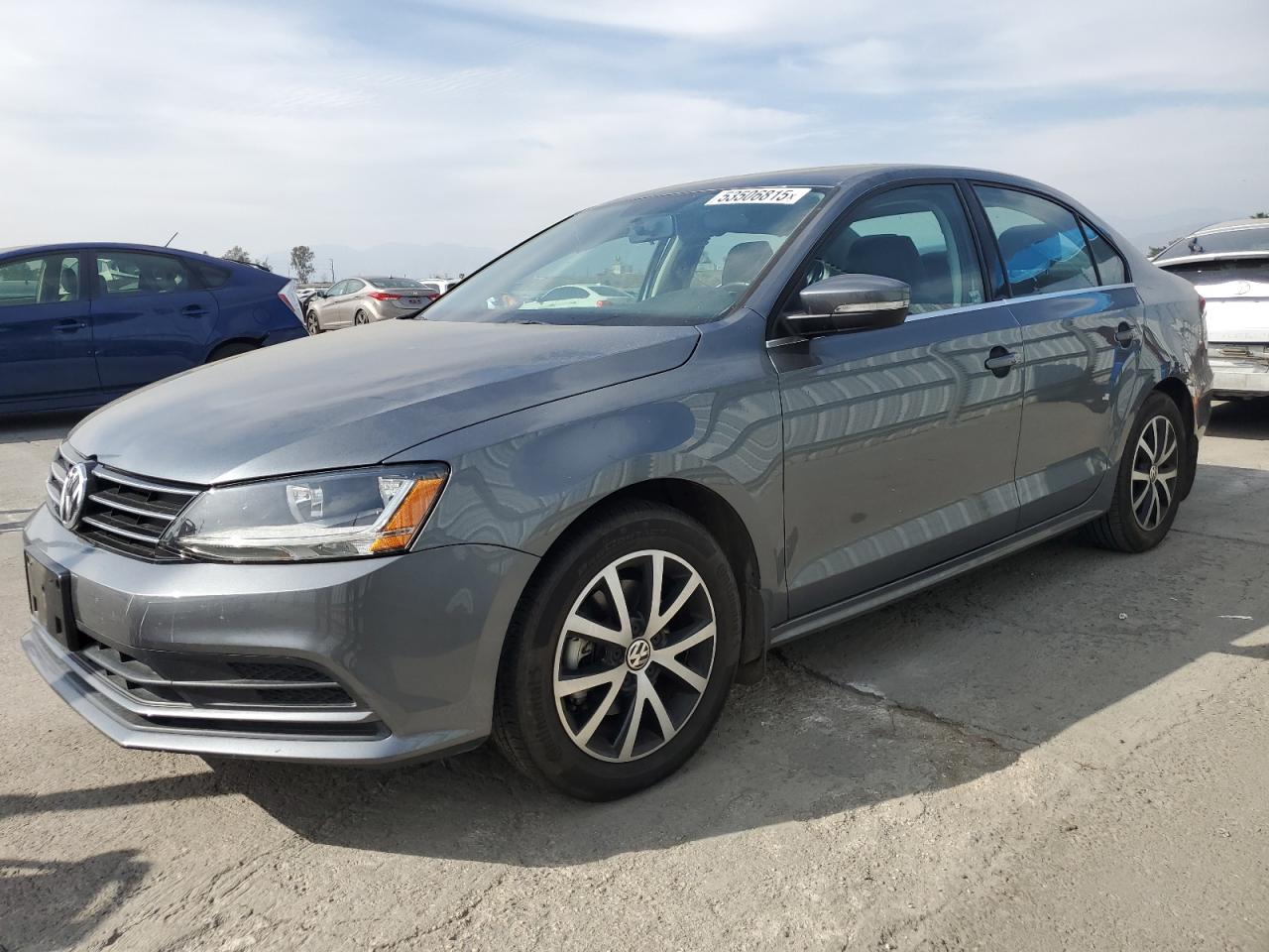 VOLKSWAGEN JETTA SE