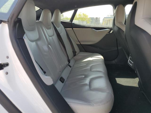 2015 TESLA MODEL S 70 - 5YJSA1S1XFFP77555