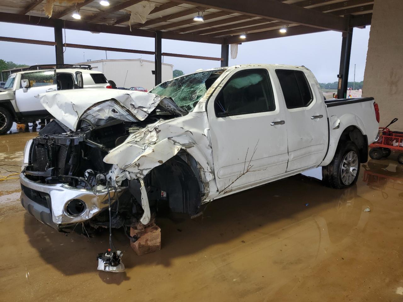 NISSAN FRONTIER S