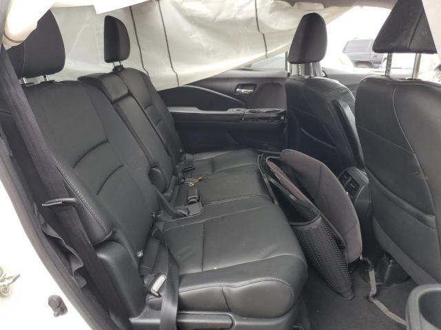 2017 HONDA PILOT TOUR - 5FNYF6H92HB010999