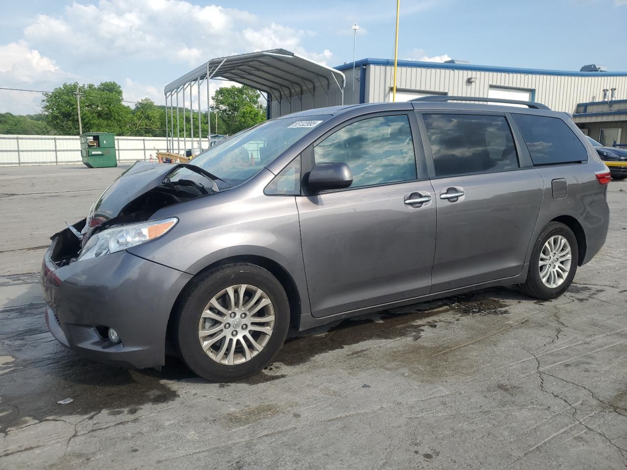 TOYOTA SIENNA XLE