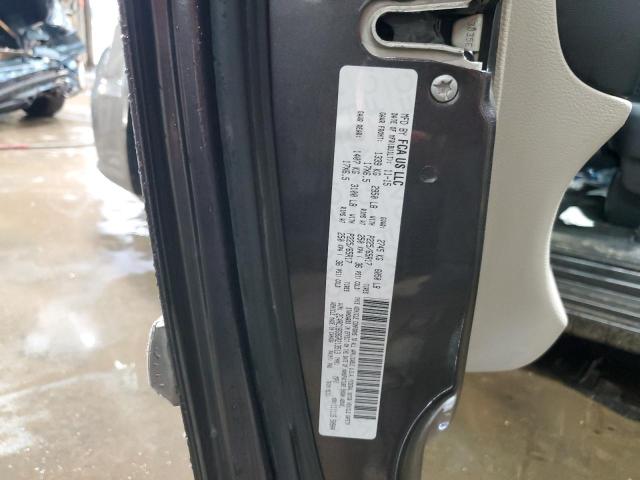 2016 CHRYSLER TOWN & COU - 2C4RC1BG9GR213513