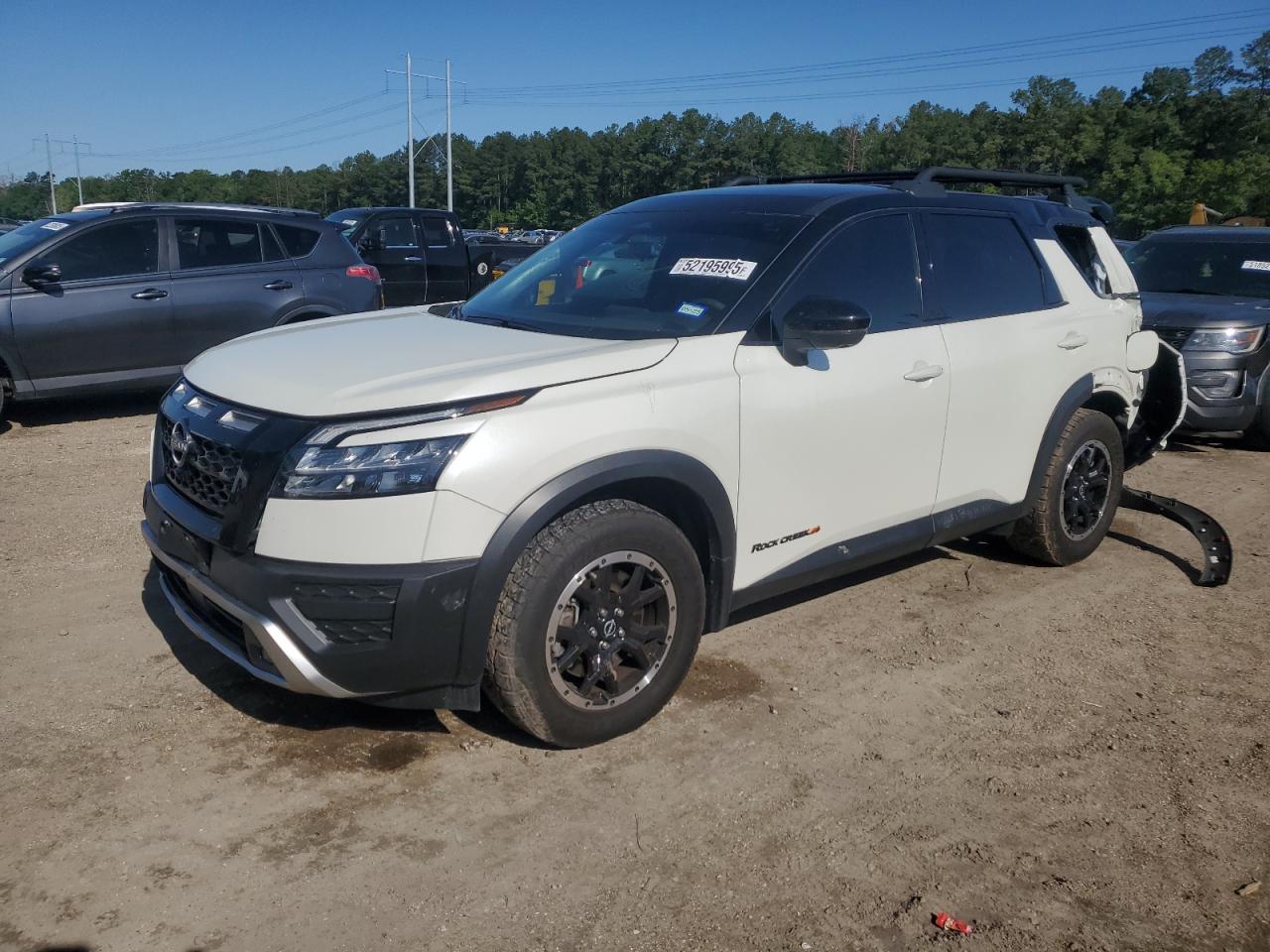 NISSAN PATHFINDER SV
