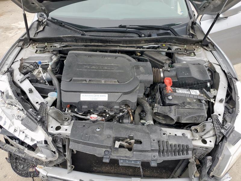 2017 HONDA ACCORD TOU - 1HGCR3F94HA019104