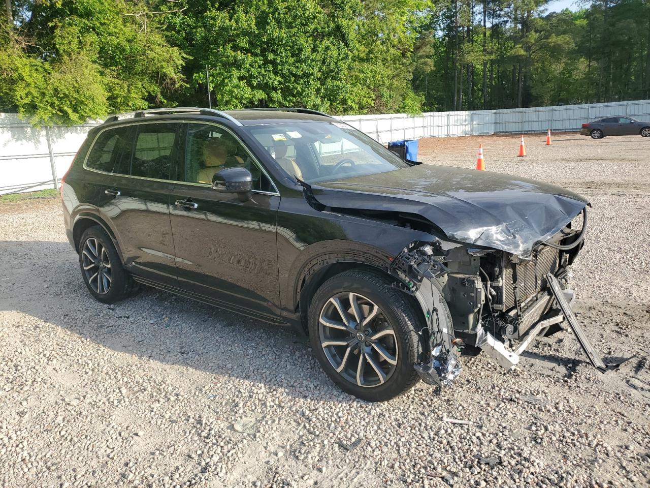 VOLVO XC90 T6 MOMENTUM