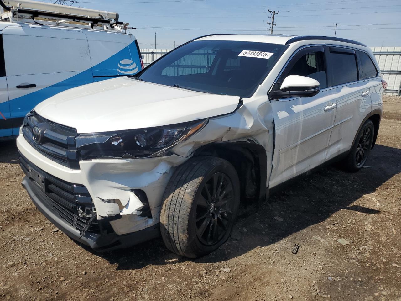 TOYOTA HIGHLANDER SE