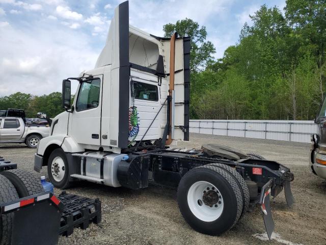 VOLVO VN VNL 2017 white tractor diesel 4V4N39TG4HN977459 photo #4