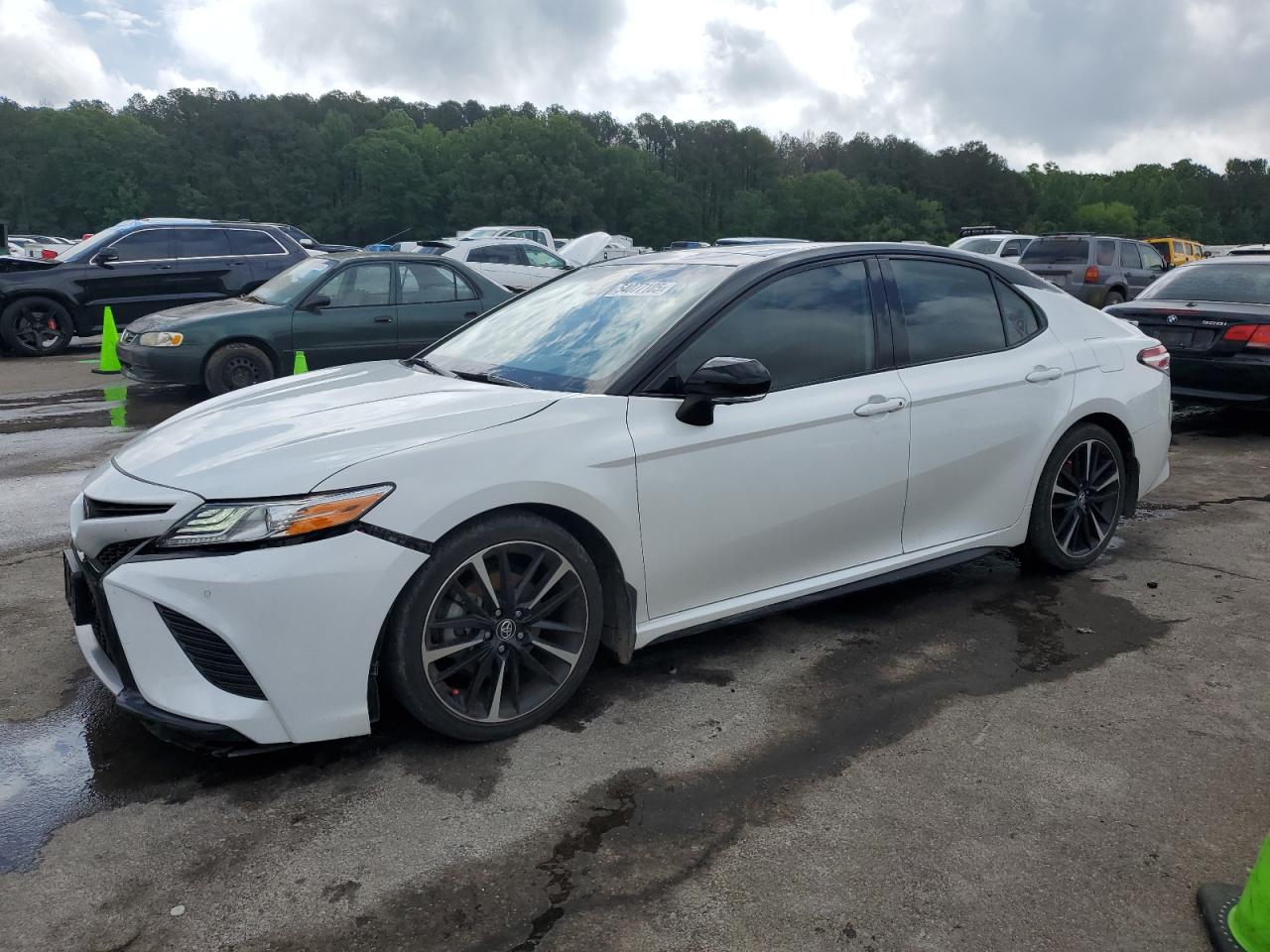 TOYOTA CAMRY XSE
